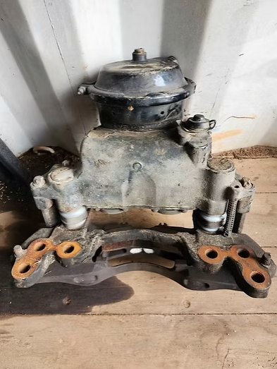 International LT Left/Driver Caliper 68327096B