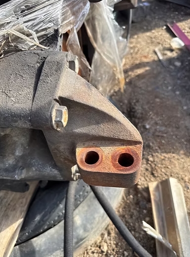 Rare engine mount brackets. LH/RH