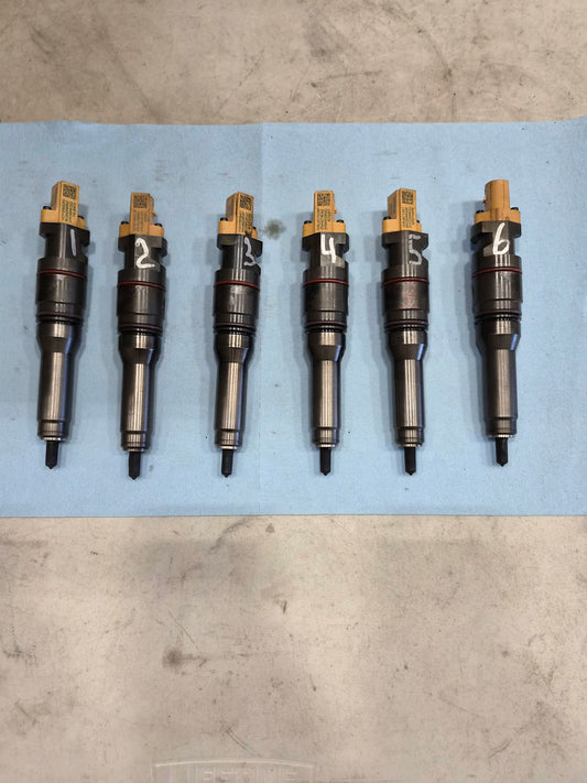 Paccar MX-13 Diesel Engine Fuel Injector 2047600 OEM