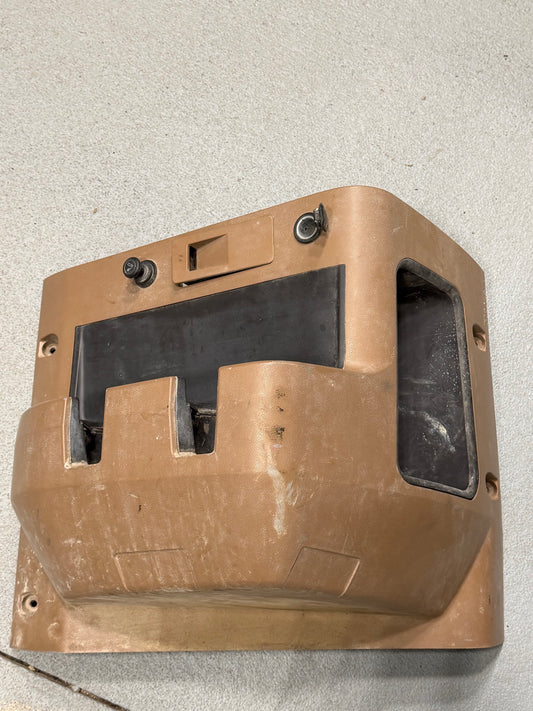 MACK CXU613 CUP HOLDER DASH PANEL P/N: 10037506
