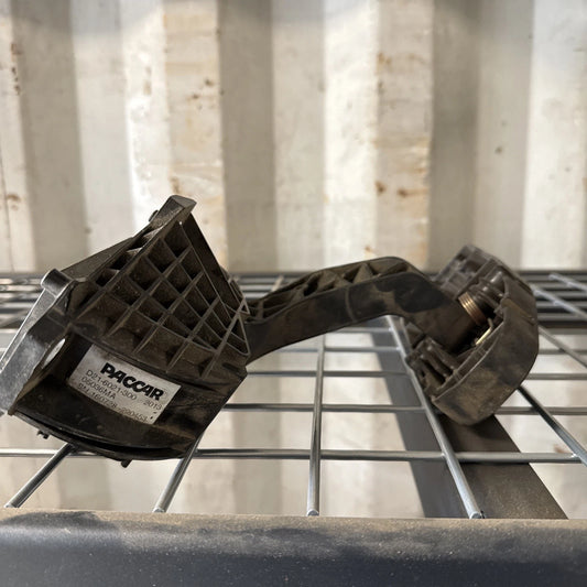 D21-6021-300 Paccar Throttle Pedal Assembly