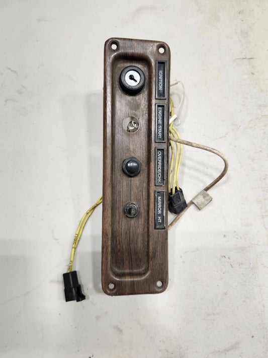 1995 Freightliner FLD Dash Panel Assembly 22-25265-9 OEM