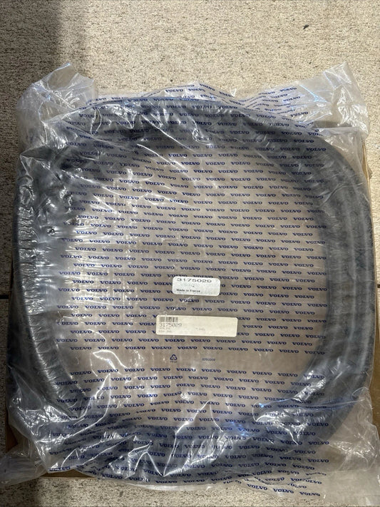 Genuine OE Part Volvo 3175029 Cab Secondary Door Seal