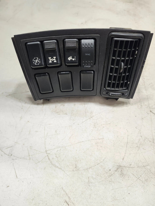 2009 Volvo VNL Rocker Switch Panel Assembly 3175600 OEM