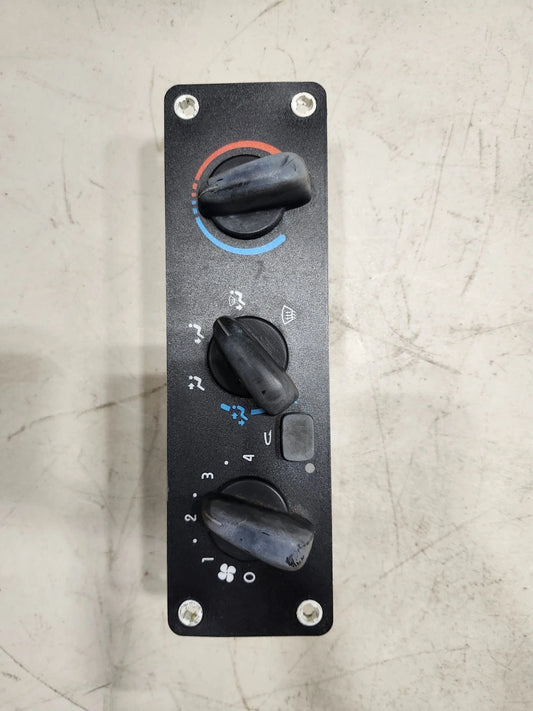 2016 Freightliner M2 106 HVAC Heater AC Climate Control Switch A22-57054-007