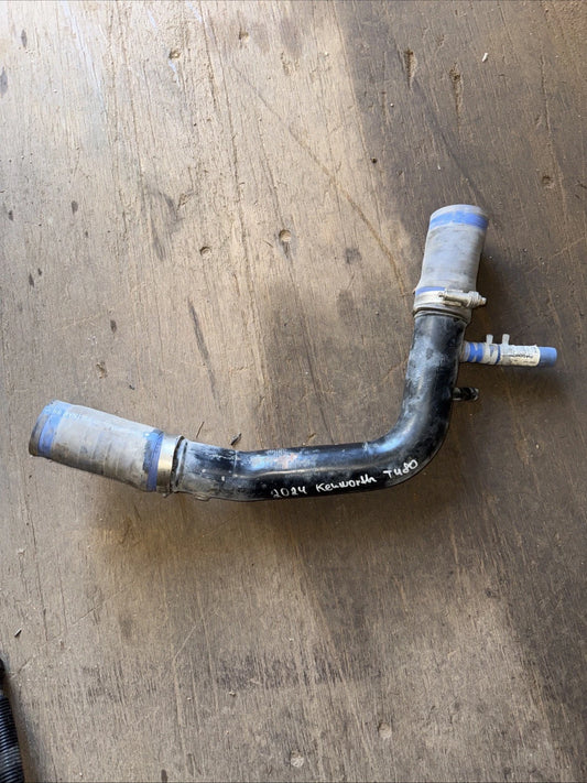 2024 Kenworth Cooling Pipe