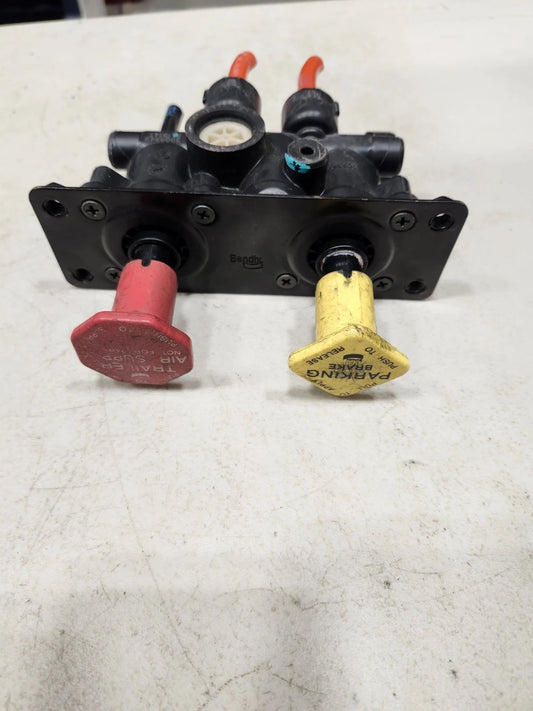 VOLVO VNL BENDIX AIR BRAKE VALVE 5001231, 909598 OEM