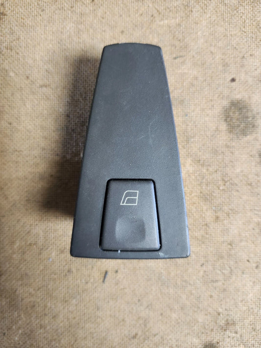 Volvo VNM 22569491-P01 Window Switch Right Passenger Door OEM