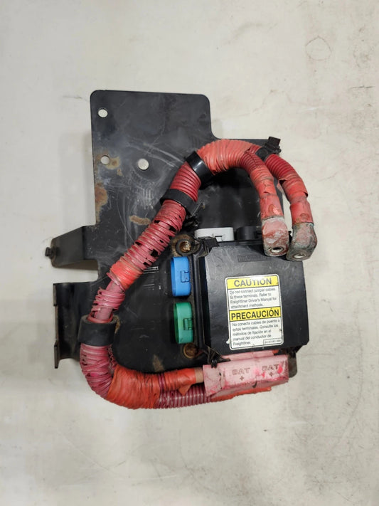 Freightliner M2 Power Distribution Fuse Box With Bracket A06-46255-012
