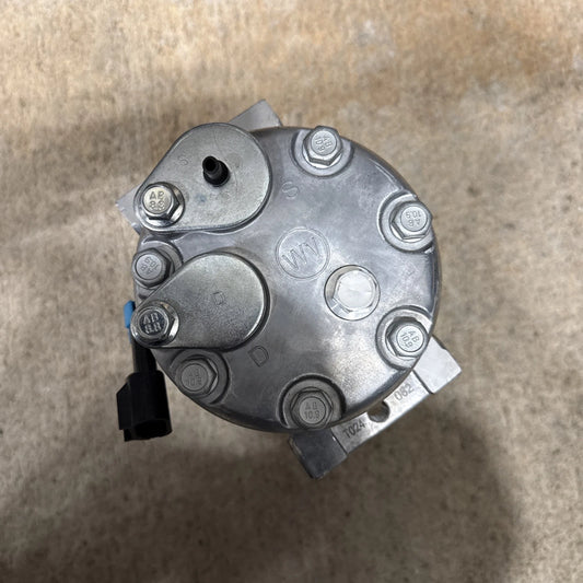 85147412 (VOLVO AC COMPRESSOR)