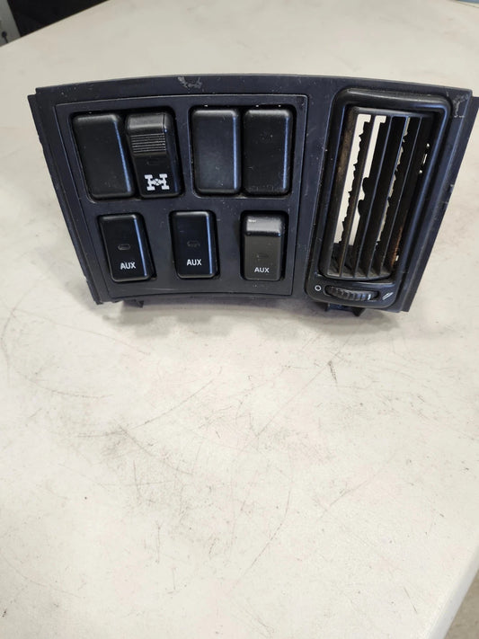 Volvo VNL Rocker Switch Panel Assembly 3175600 OEM