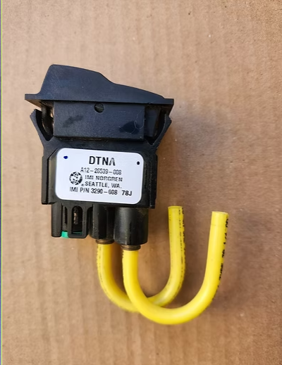 OEM FREIGHTLINER A12-26539-008 - Dash Valve - Fifth Wheel Slide