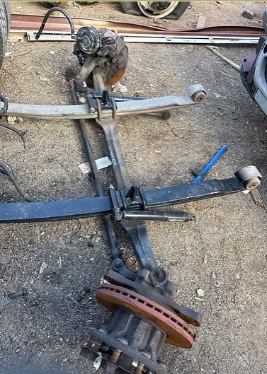 2020 Cascadia Freightliner front axle assembly