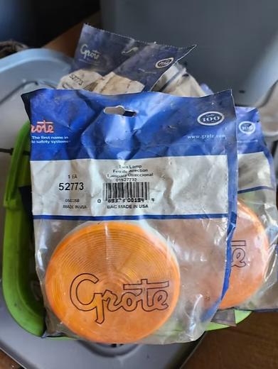 12 new Grote Amber/Yellow Round Clearance/turn signal Lamp 4" 52773