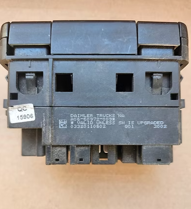 OEM Freightliner Switch Panel A06-60972-009