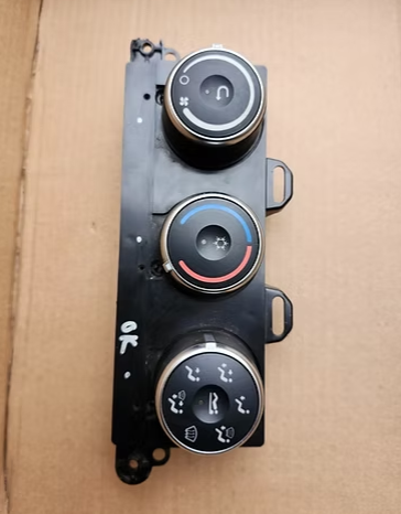 OEM A22-73671-001 Freightliner Cascadia Climate/Temperature Control