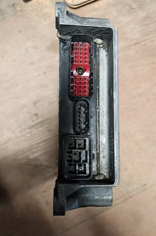 Detroit Diesel Electronic Control Module 1542323M