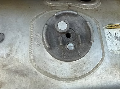 2011 LH 120 gallon fuel tank Peterbilt