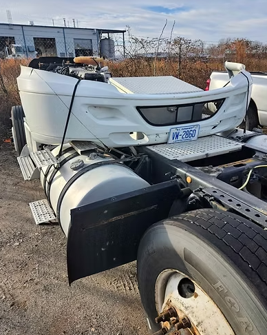 2019 Internationail RH613 set fenders