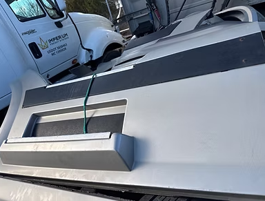 2003-2007 Volvo VNL Left/Driver Front Skirt - Used