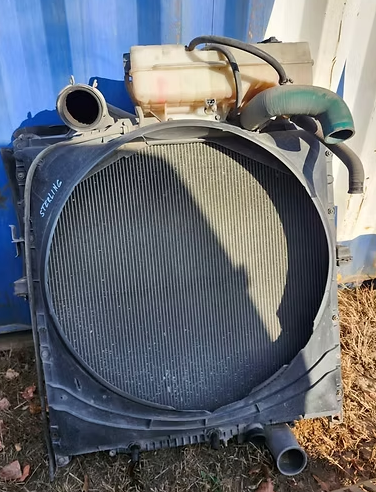 2008 Sterling Radiator hub assembly
