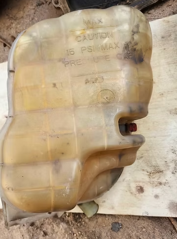 INTERNATIONAL 4200 4300 4400 RADIATOR OVERFLOW BOTTLE