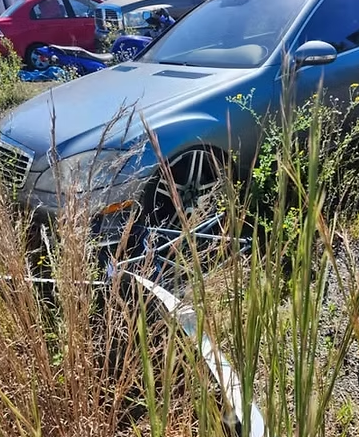 2007 Mercedes Benz S550 parts only
