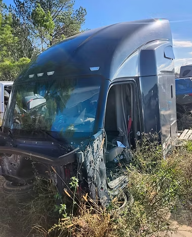 2020 Cab Kenworth T 680 parts out