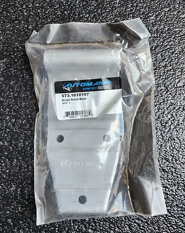 573.1010157 Hinge Great Dane