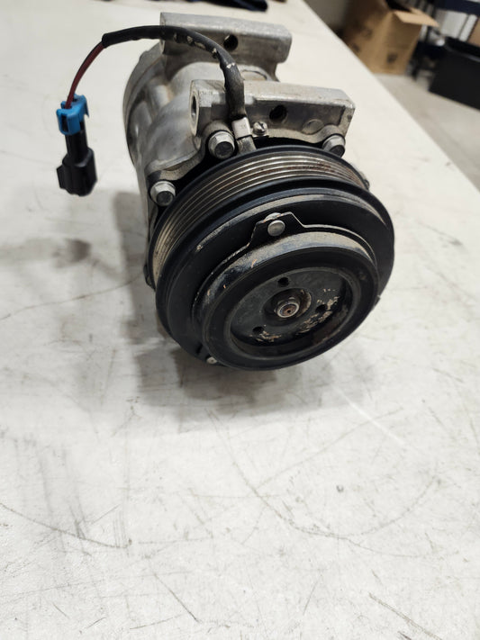 85147412 VOLVO CUMMINS ISX AC COMPRESSOR