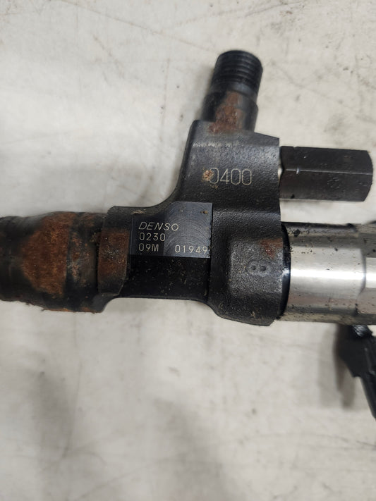 OEM HINO DENSO INJECTORS SET OF 6 CORE ONLY UNTESTED