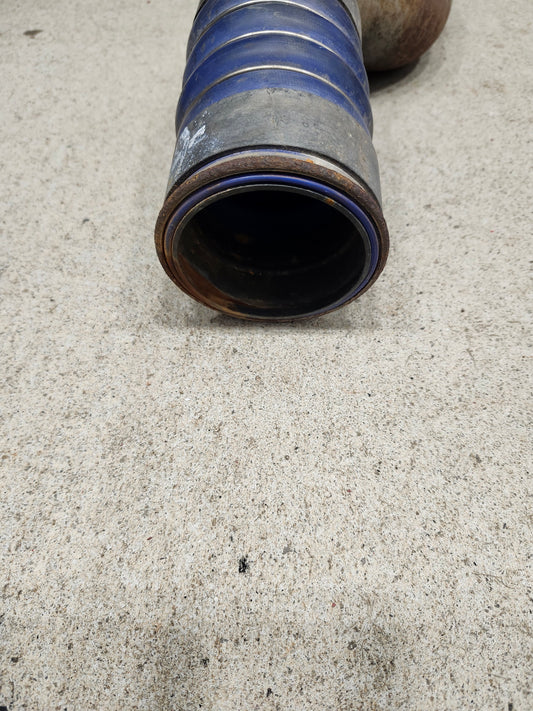 Volvo VNL Air Transfer Tube Assembly 21685716 / 21673474