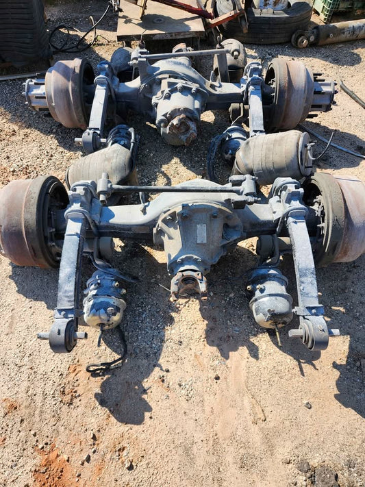 2024 Kenworth T480 rear axle 69K ratio 00529