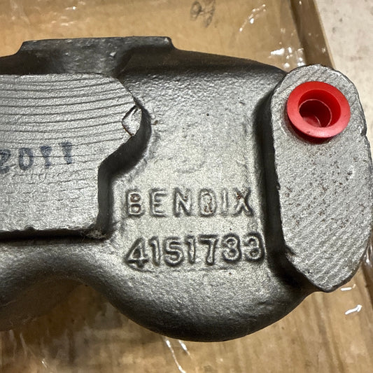 BENDIX Front Dual Piston Caliper P/N 4151733
