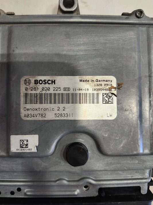 2012 Peterbilt 389 Bosch 0281020225 ACM DEF Control Module 5283311 OEM