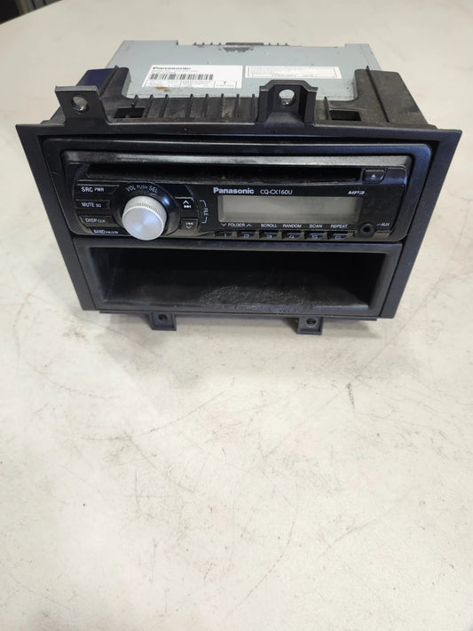 20372147 VOLVO VNL RADIO AM/FM/CD/MP3 PANASONIC CQ-CX160U