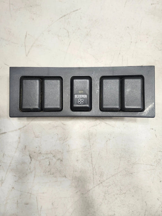 2003-2018 Volvo VNL SWITCH Dash Panel 3175616 OEM