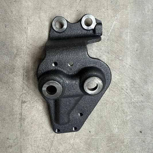 Detroit Genuine DD15 EGR Actuator Bracket, Part # A4731421240