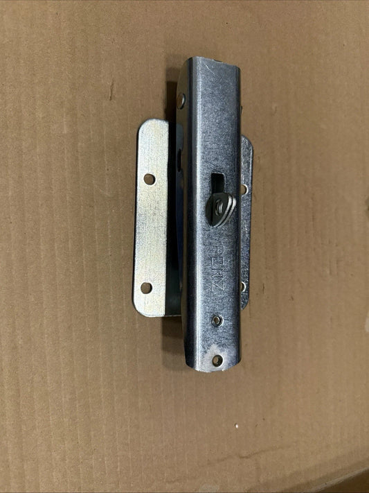 FLEET ENGINEERS 024-03089 Vent Door Latch, New Style