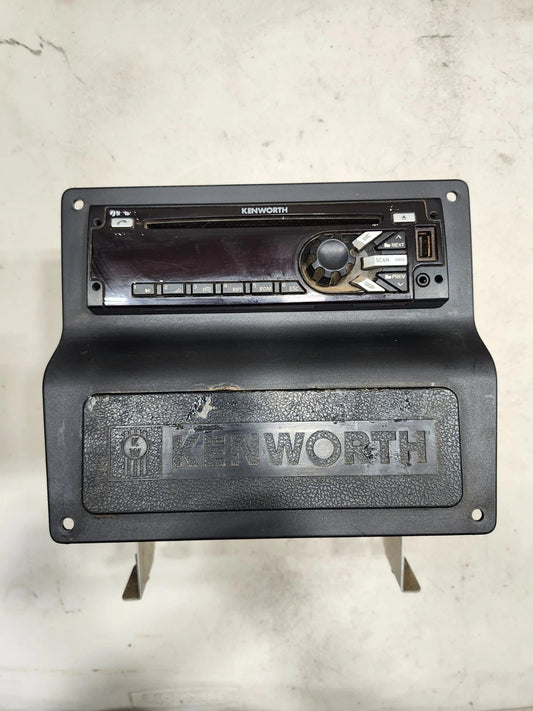 2015 KENWORTH T700 OEM RADIO CD PLAYER USB BLUETOOTH 24115423