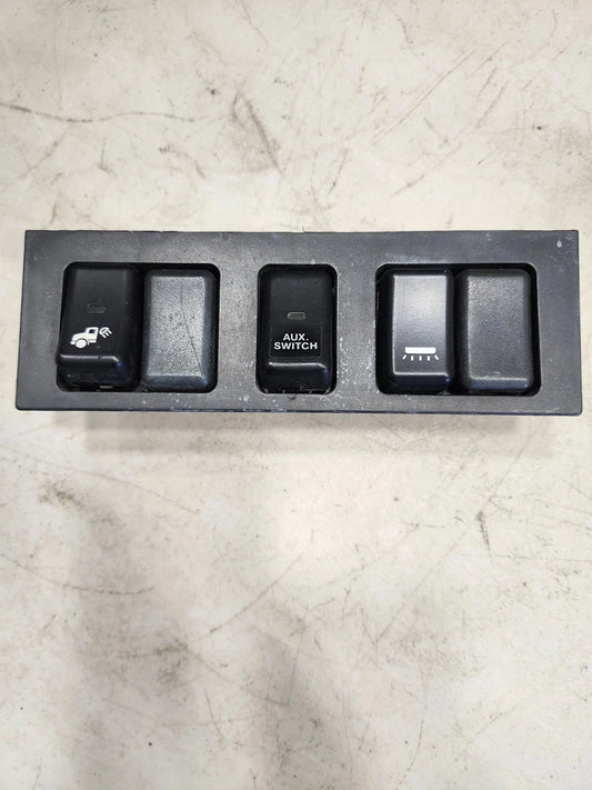 Volvo VNL Rocker Switch Panel 3175615 OEM