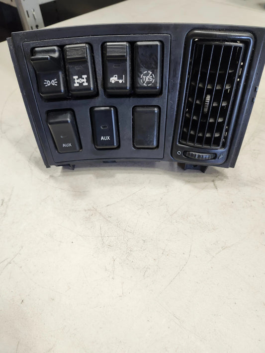 Volvo VNL Rocker Switch Panel Assembly 3175600 OEM