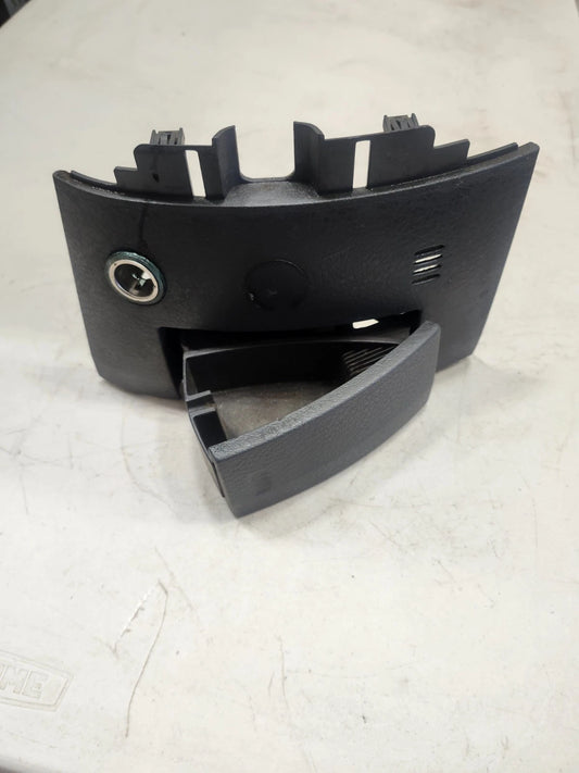 VOLVO VNL ASHTRAY - P/N 3175622 OEM