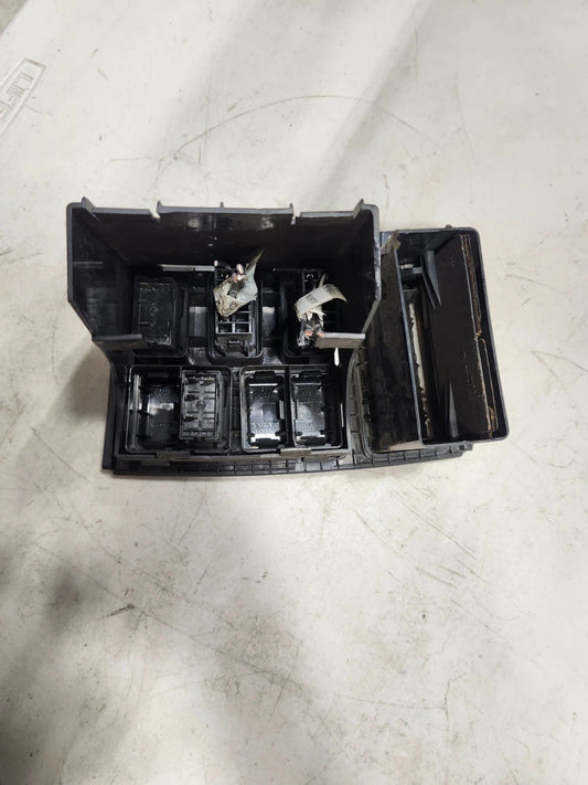 Volvo VNL Rocker Switch Panel Assembly 3175600 OEM