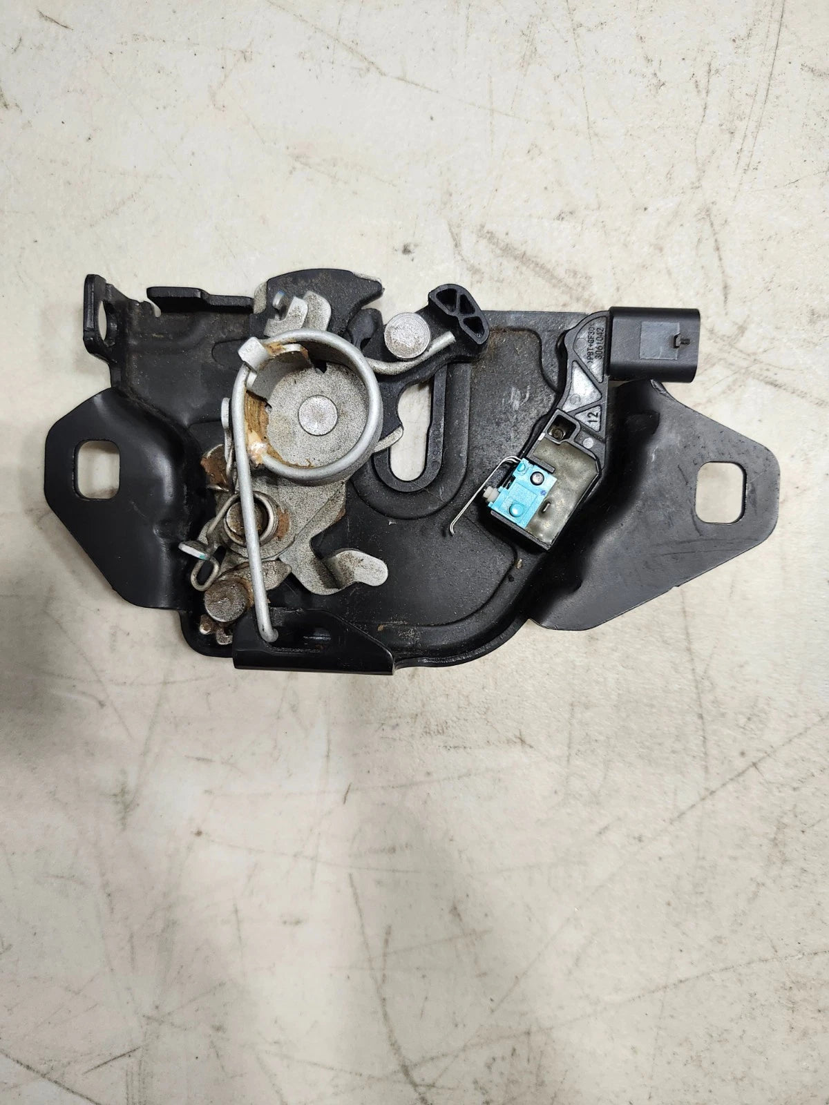 2023 Tesla Model X 1500397-00-E Front Hood Lock Latch OEM – Truck World
