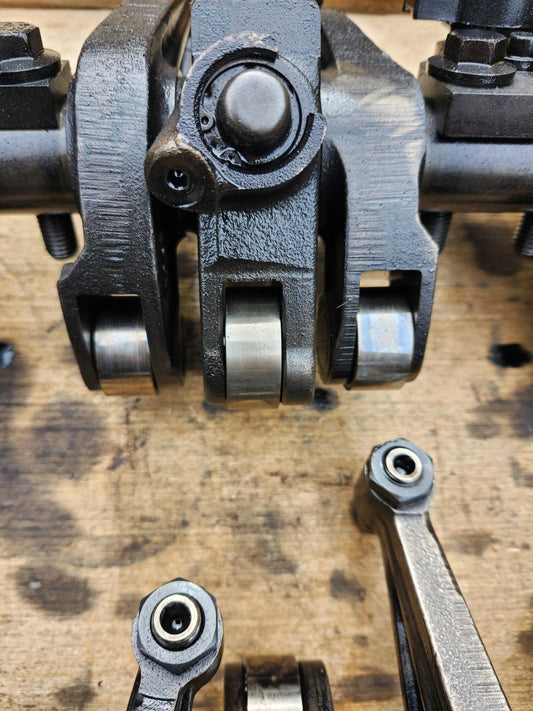 OEM Cummins ISX15 Engine Rocker Arm 4059353 4059294 4059351 4059297 026241