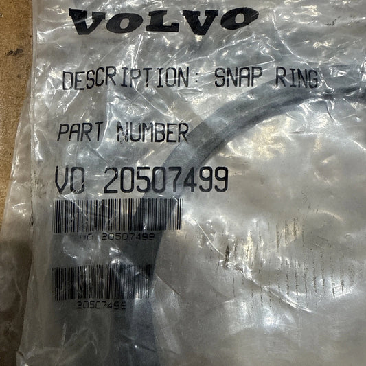 20507499 Multi Purpose Snap Ring for Volvo. Lot Of 2