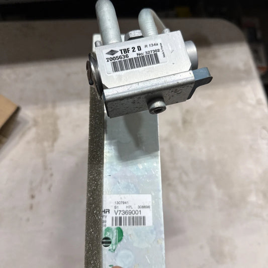 FREIGHTLINER EVAPORATOR V7369001