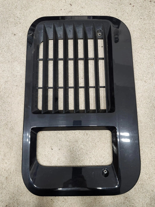 2015 INTERNATIONAL LONESTAR RIGHT SIDE COMPARTMENT DOOR 6110496C4 / 20395XB