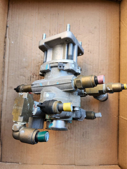 2023 HINO L6 BRAKE CONTROL VALVE 30K MILES P/N BENDIX 5005889